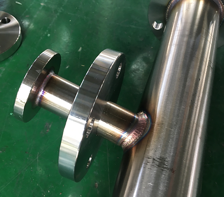 Bypass chamber nozzle welding application