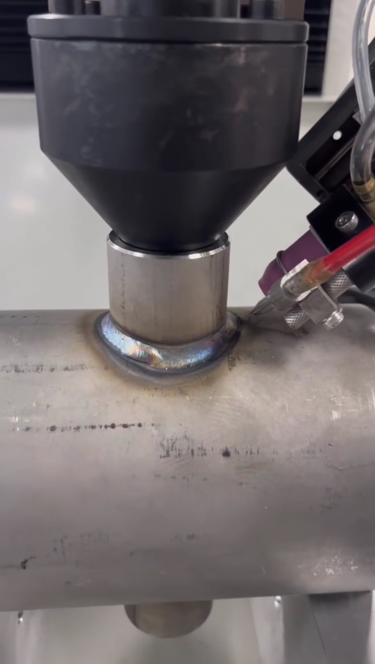 Flow meter automated saddle welding sample