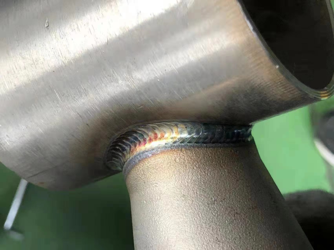 Level gauge saddle welding application