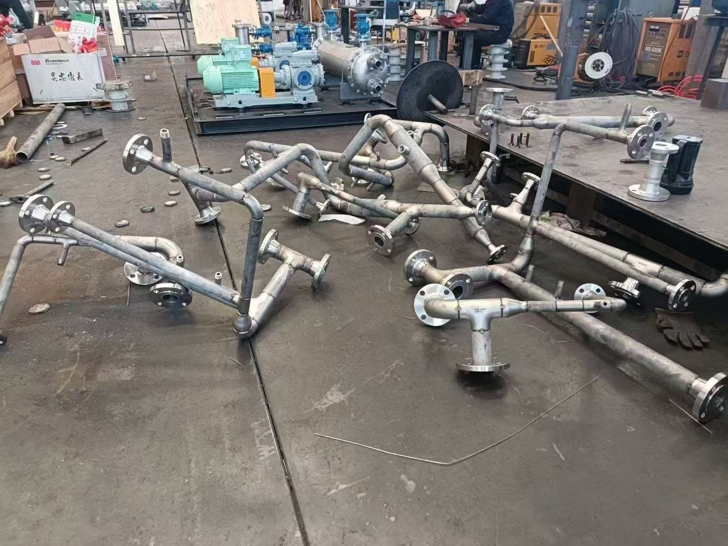 Automatic pipe welding for prefabricated pressure piping and pipe spool assemblies