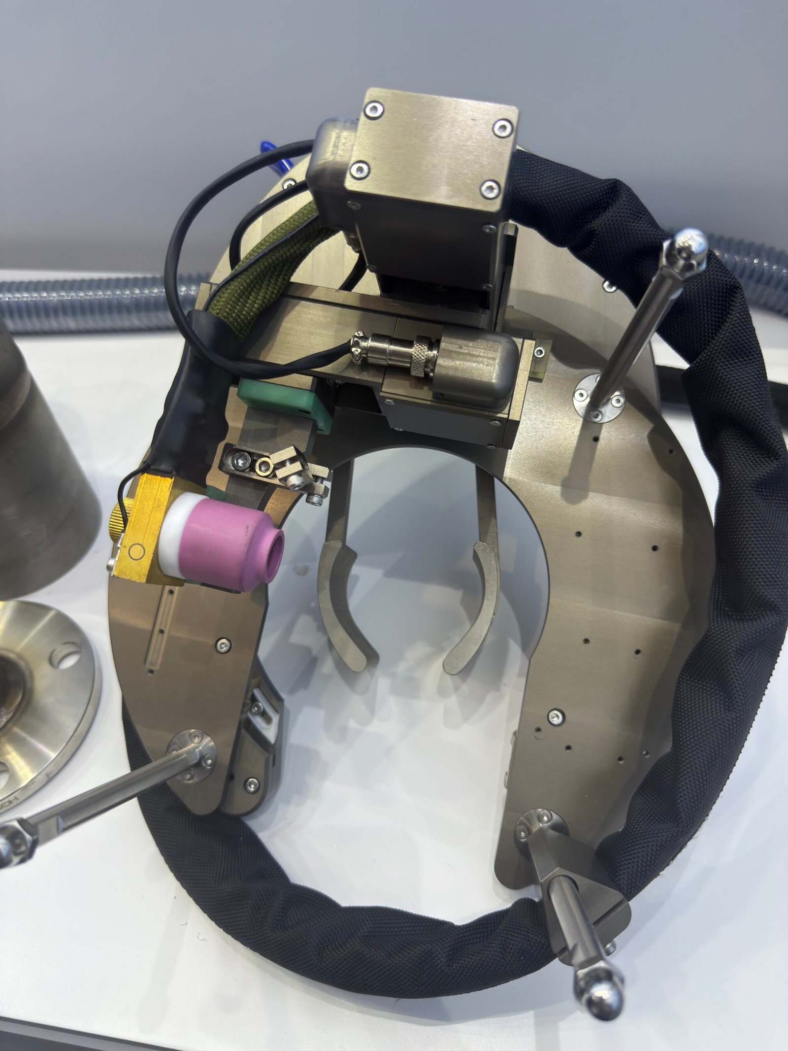 Orbital Welding open head for automatic welding of fixed pipe joints